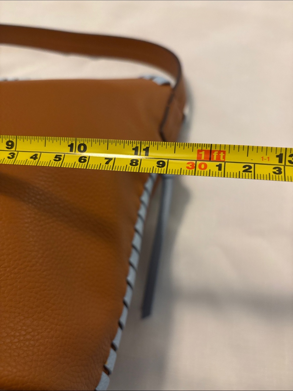 Vera Bradley Tan Slouchy Bucket Shoulder Hobo Bag Vegan Leather w/blue accent - Picture 10 of 12